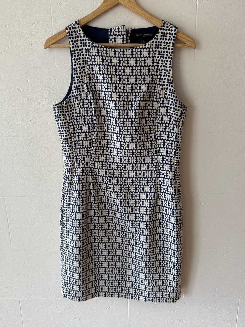Banana Republic | Tailored Blue and Cream Dress | Workwear Classy Minimal | 6